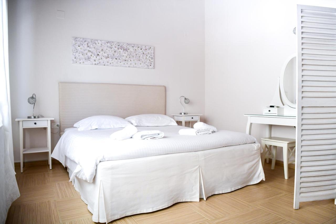 Serenity Luxury Villa, Skiathos 아기아 파라스케비 외부 사진