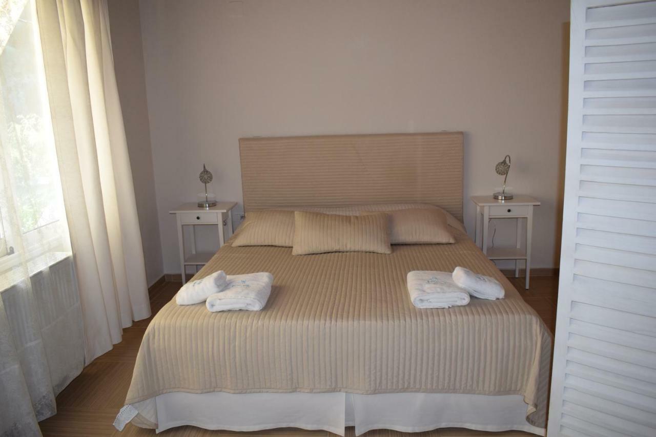 Serenity Luxury Villa, Skiathos 아기아 파라스케비 외부 사진